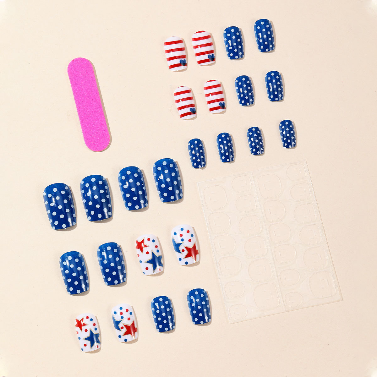 Wear square nail plates on Ind - Nail Art Red recensie en prijs