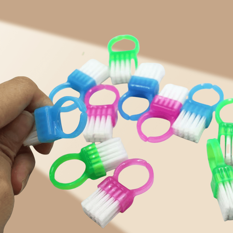 Pack of 4, random color dopami - Nail Fan Brush recensie en prijs