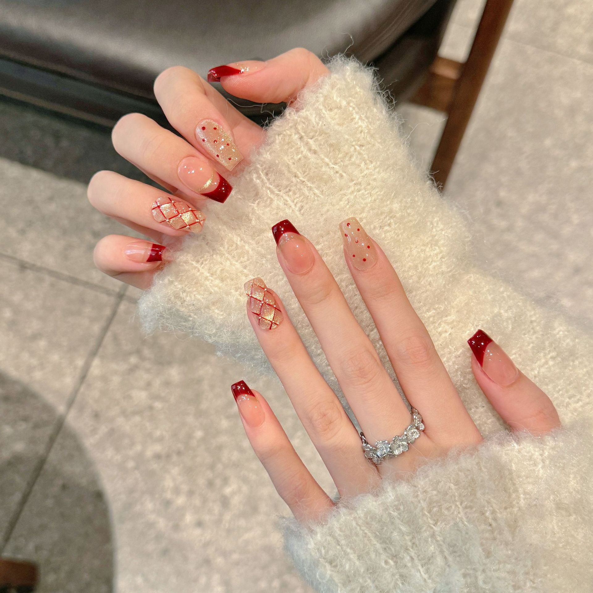 10pcs Pure Hand Pressed Coffin - Nail Art Red recensie en prijs